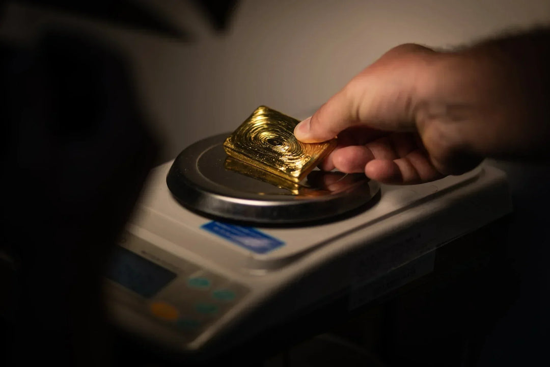 ¿Cómo se calcula el precio del oro?